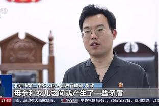 乔帅训练结束后给崔永熙开小灶 后者今晚可能迎来机会